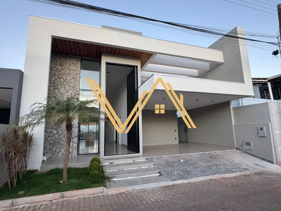 Descubra seu novo lar na tranquila e bem estruturada Casa Condomínio no Arniquei...