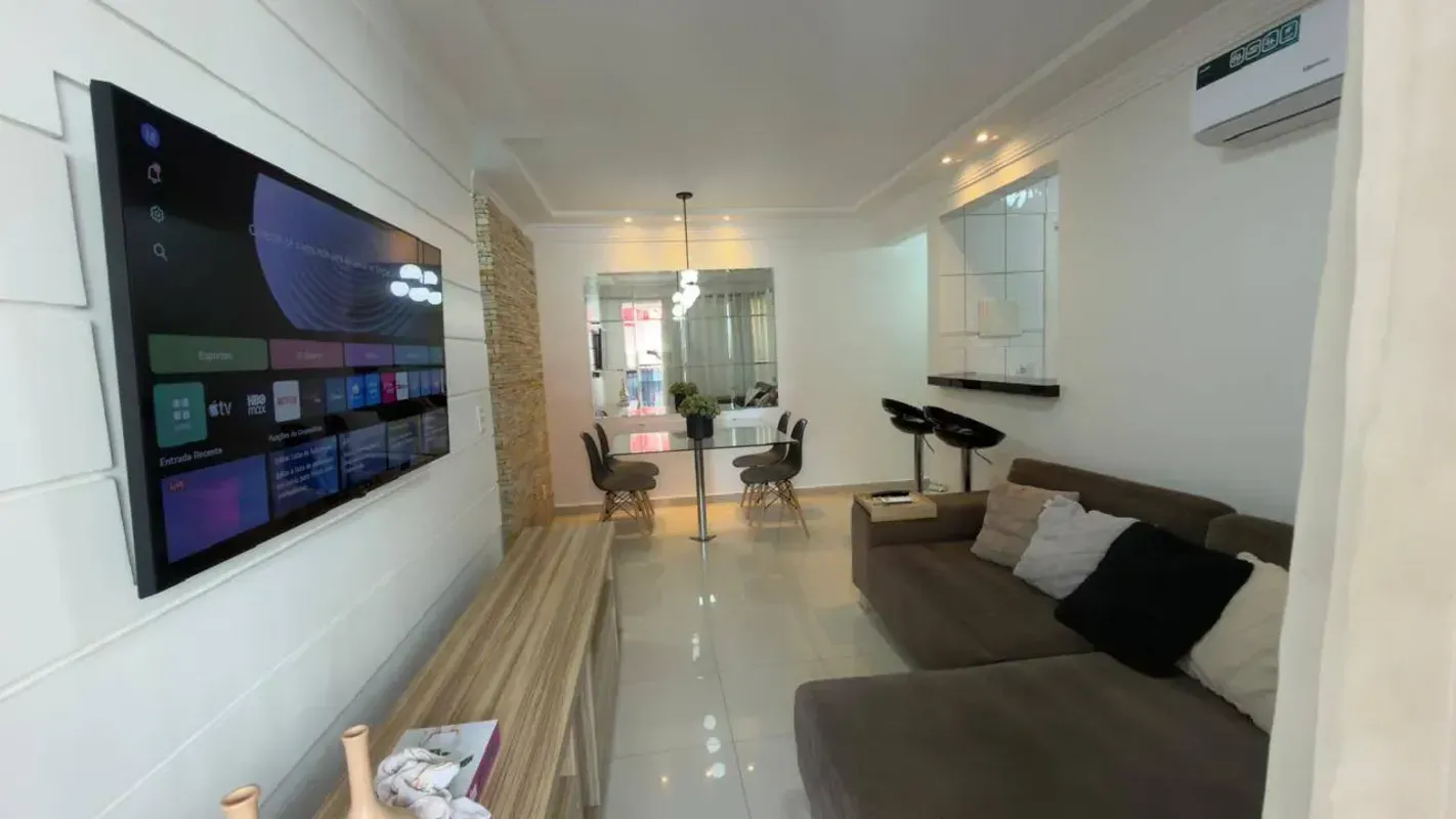 Apartamento 2 suítes mobiliado, no melhor Condomínio Clube do Parque Flamboyant....