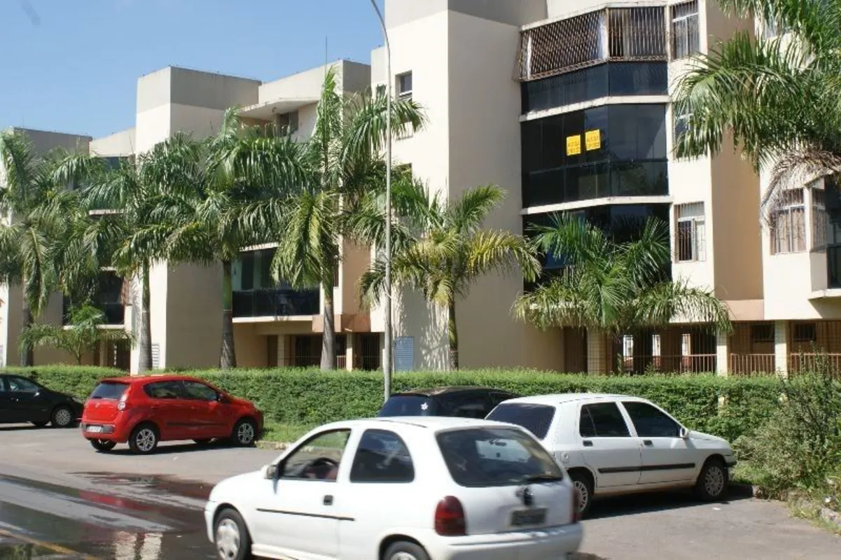 QE 18 - EXCELENTE LOCALIZAÇÃO! !APARTAMENTO DE 1° ANDAR!Aconchegante apartamento...