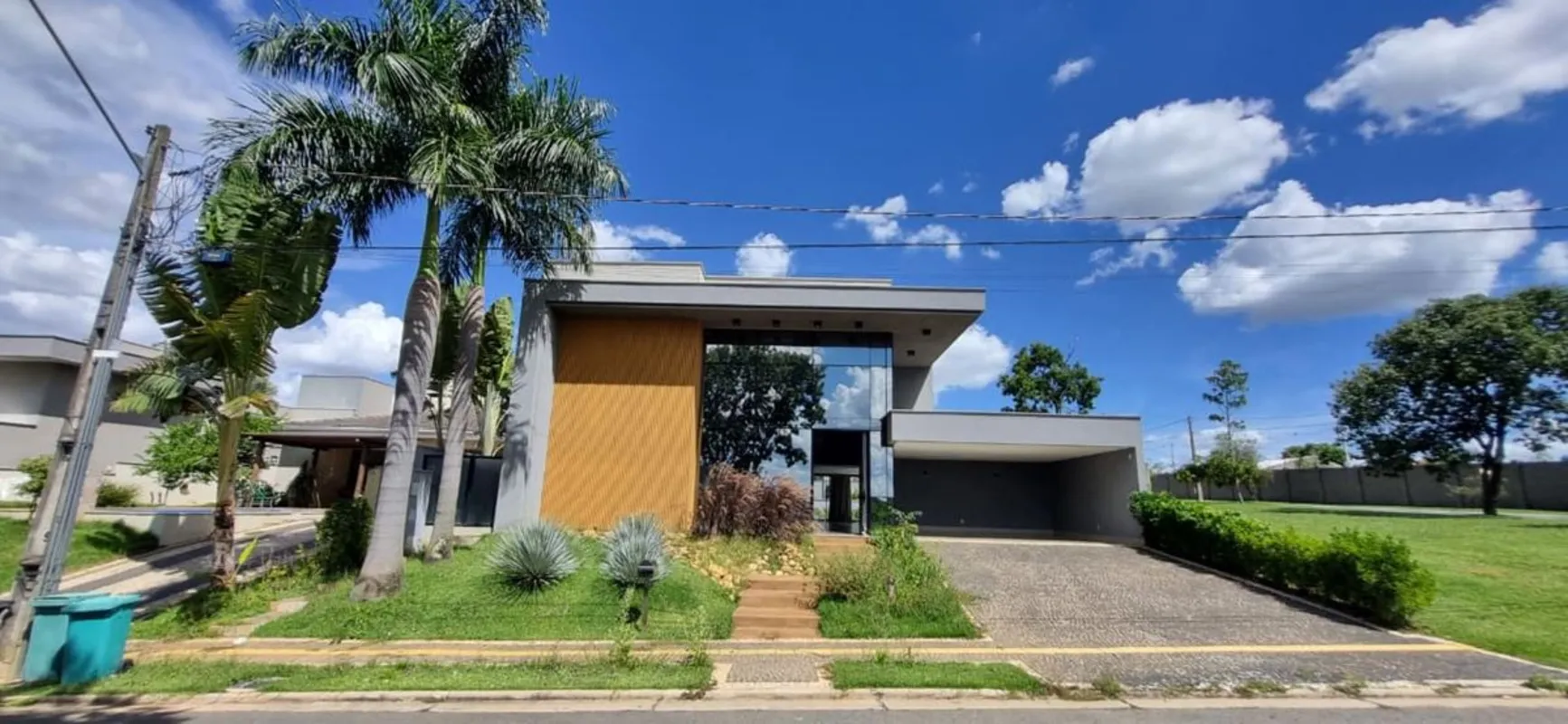 Sobrado à Venda – Condomínio Jardins LisboaTipo: SobradoCondomínio: Jardins Lisb...
