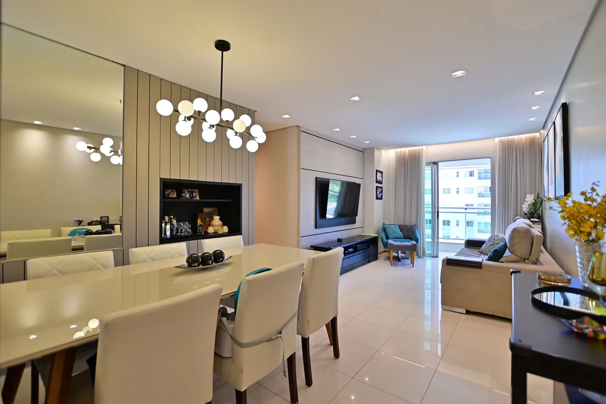  Katia R. Monteschio Negócios Imobiliários Ltda vende: Apartamento reformado res...
