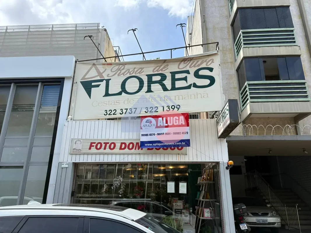  LOJA COM APARTAMENTO EM 3 ANDARES NO SCRS 504 BLOCO B, EXECELENTE LOJA, NA MELH...