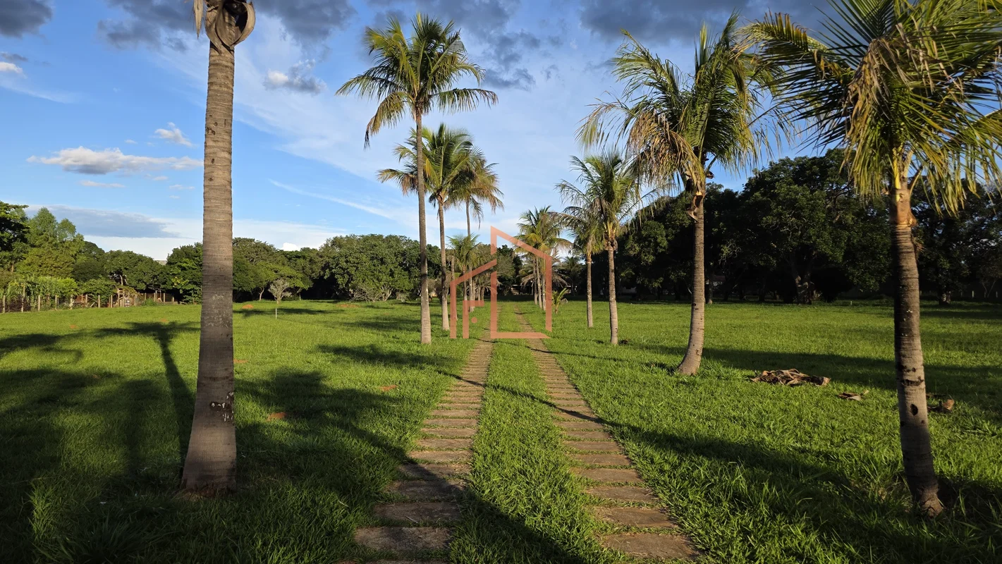 ALDF Imóveis vende chácara plana – 20.000 m² + área verdeExcelente chácara, tota...