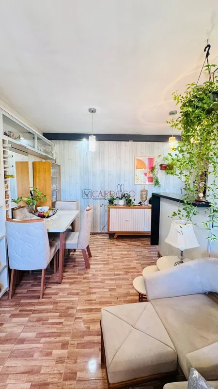 Apartamento à venda no bairro Recanto das Emas em Brasília-DF, com 2 Dormitórios...