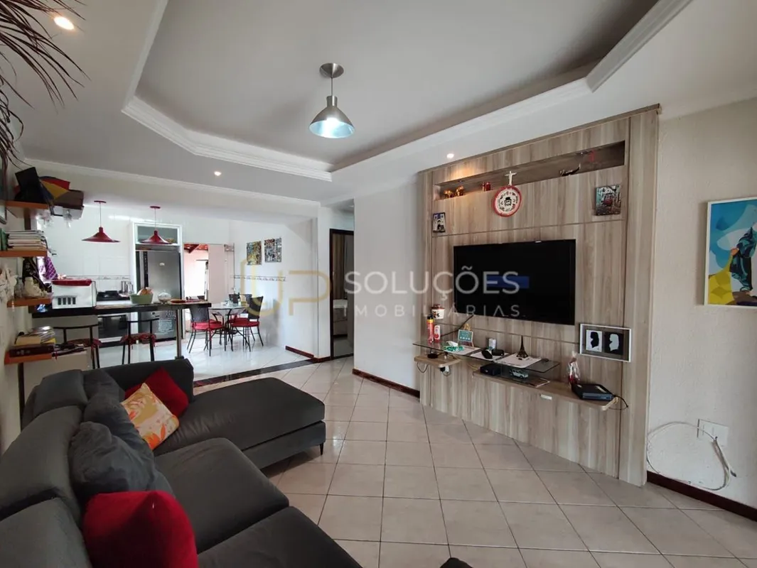 2 Quartos | 1 Suíte | Garagem Coberta | Varandão | Área LivreÁrea útil: 150 m² |...