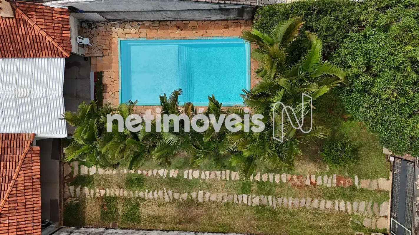 MANSÕES CALIFÓRNIA – JARDIM BOTÂNICO Residência que convida ao convívio desde a ...
