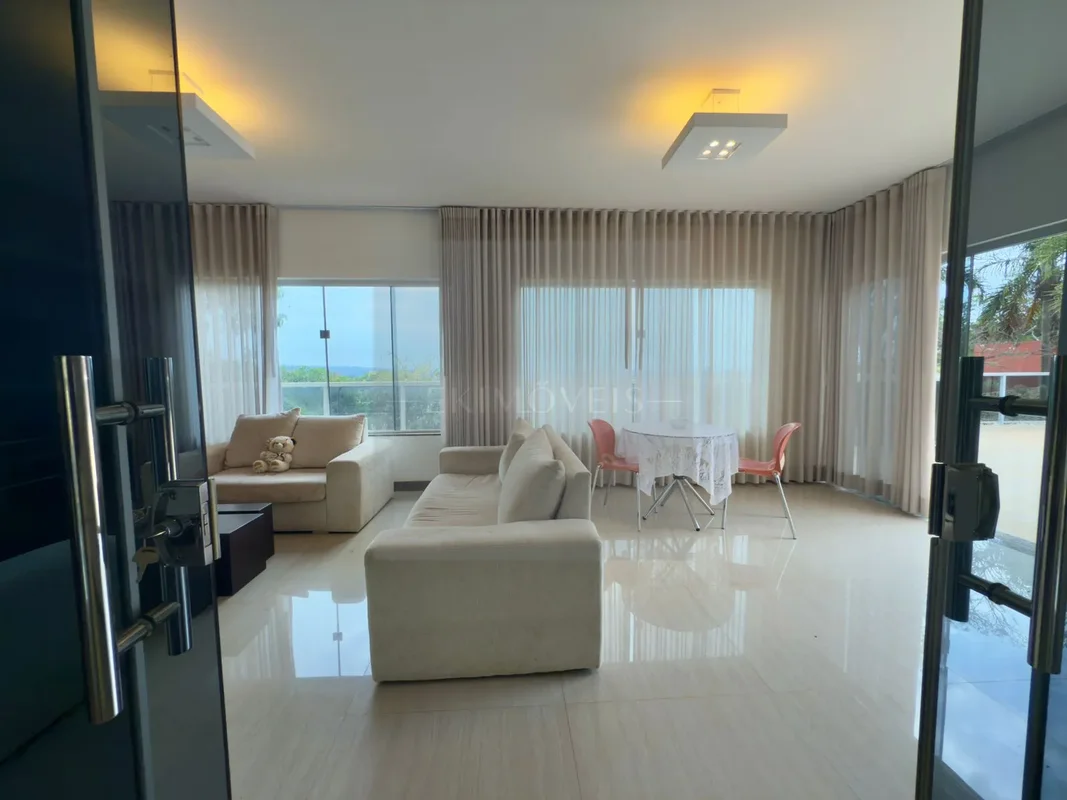 Uma casa que foi pensada para receber a família e os amigos sem ter briga por es...