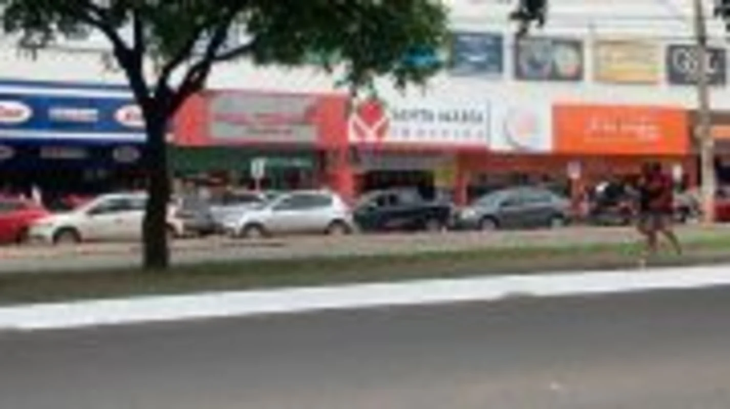 Aluga-se Sala Comercial no Santa Maria ShoppingPossui 30 metros quadrados, com u...