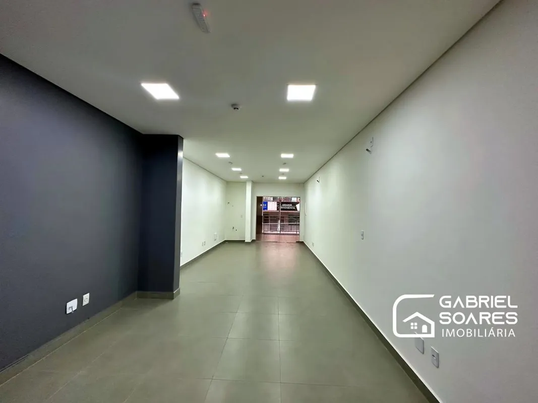Loja com 112,80 m² com Subsolo na rua do Colégio Marista, CSB 10 | Taguatinga Su...