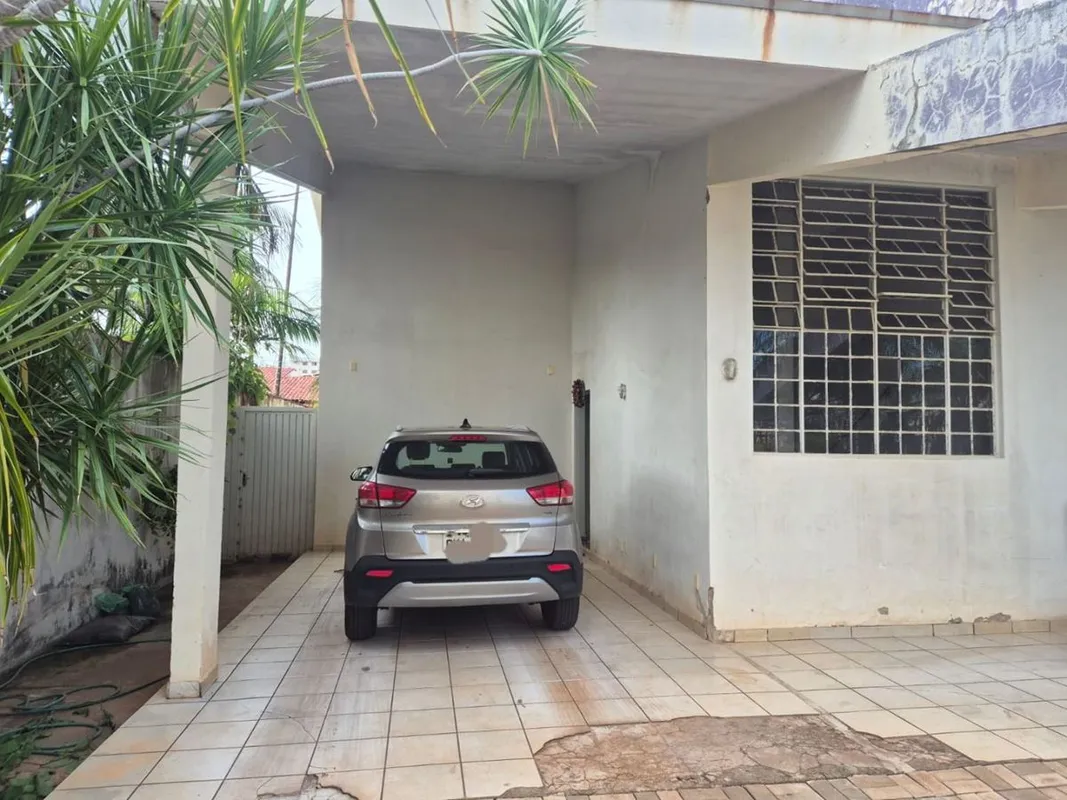 SOBRADO À VENDA | 204 SUL | TERRENO AMPLOExcelente oportunidade para quem busca ...