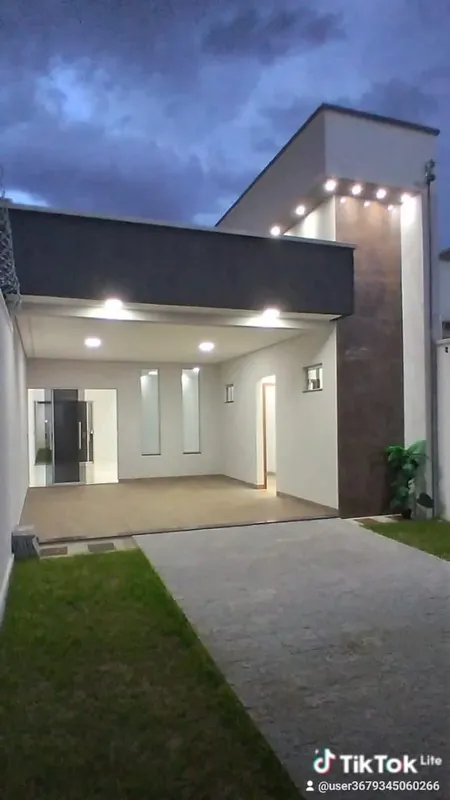 3 quartos sendo uma suíte Sala com cozinha com pé direito alto3 banheiro no tota...