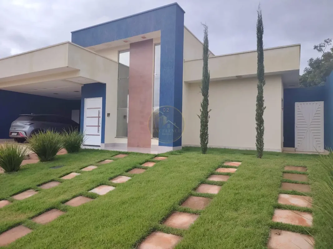 Excelente casa térrea, dentro do Condomínio no Altiplano Leste, na Rua 01 no Res...