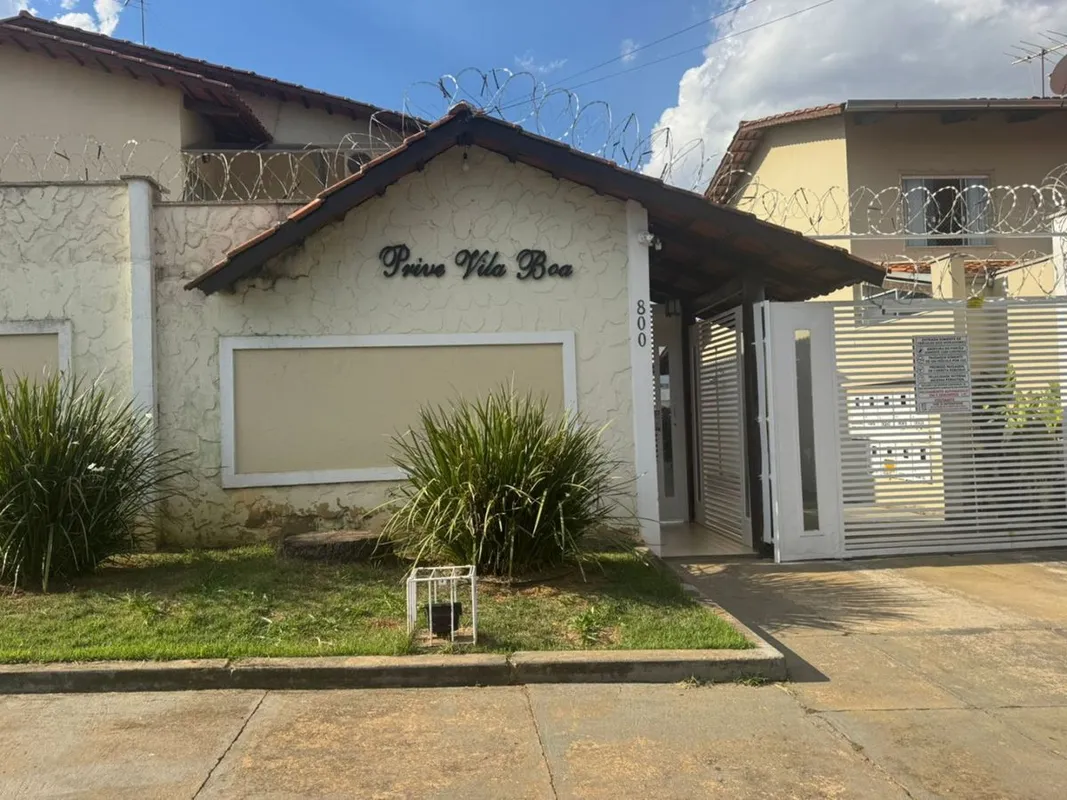 OPORTUNIDADE IMPERDÍVEL ? SOBRADO EM CONDOMÍNIO FECHADOR$ 660.000,00Sobrado todo...