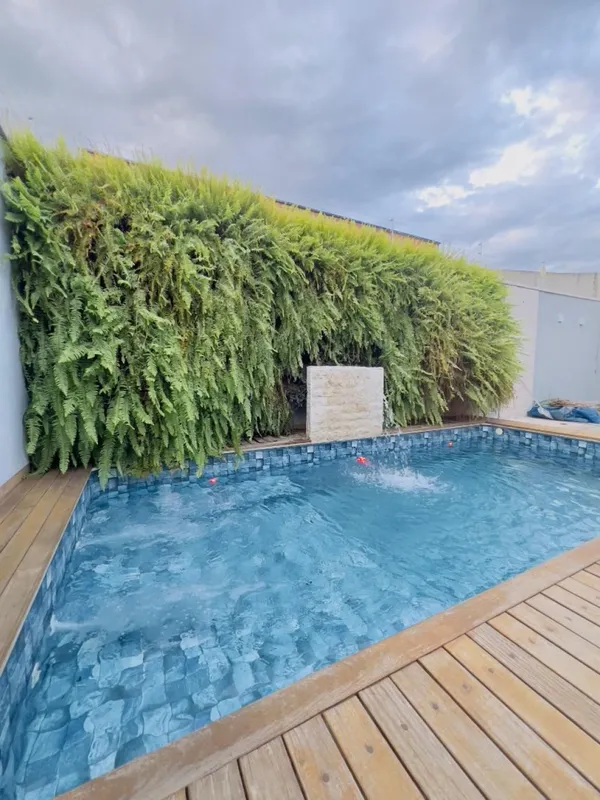 Casa sofisticada à venda! Viva com conforto e estilo em uma das regiões que mais...
