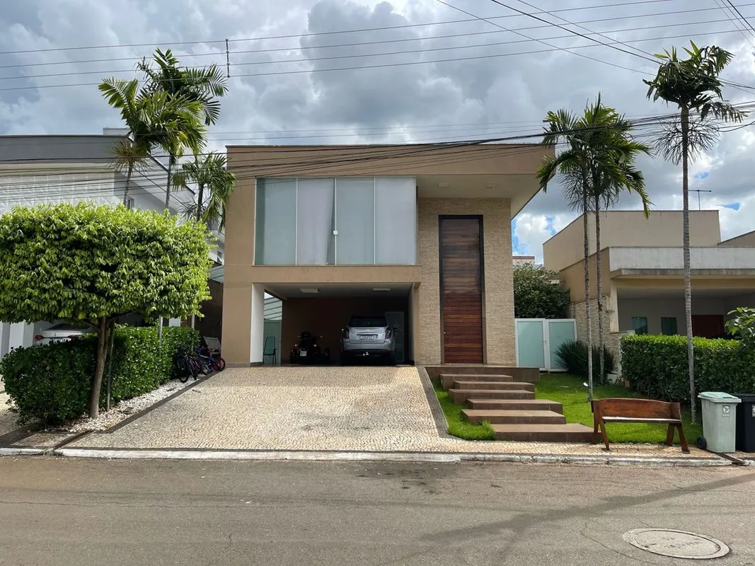 Sobrado de 4 suítes no Jardins Madri 4 suítes plenas todo mobiliado Lotes 409,50...