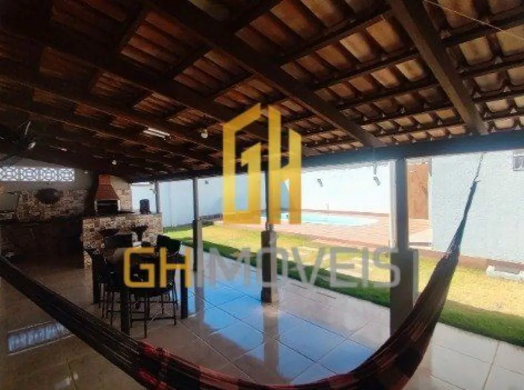 GH2075A casa possui:- 3 quartos sendo 1 suíte ( Todos com Armários Embutido).- S...