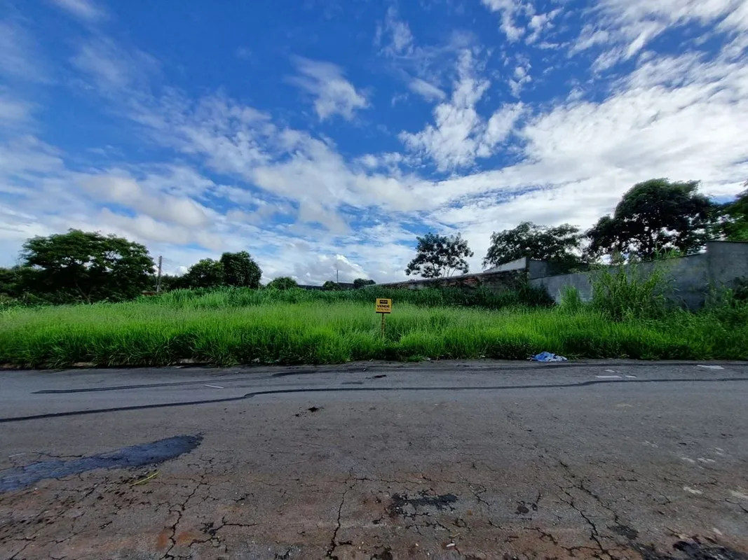 Vende-se lote no Residencial Vereda dos Buritis – Excelente localizaçãoÓtima opo...