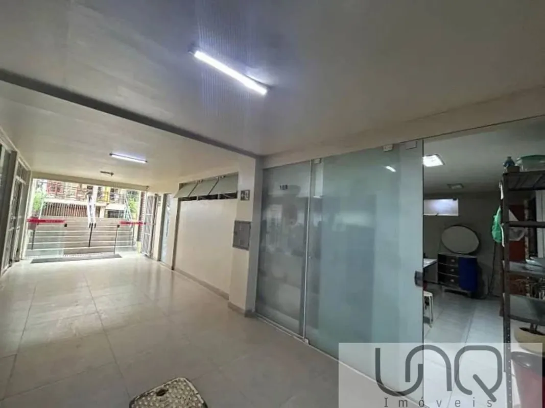 Vendo loja comercial na CLN 31650m2, loja espaçosa com banheiro.Excelente locali...