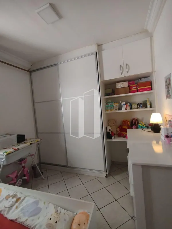 Ed. Rosane - Setor Central  2 Quartos  80m2 2 banheiros Banheira de Hidromassage...