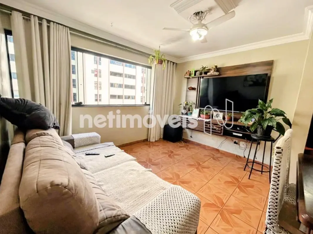 Viva com Praticidade e Excelente Localização no Cruzeiro Novo — Apartamento de 3...