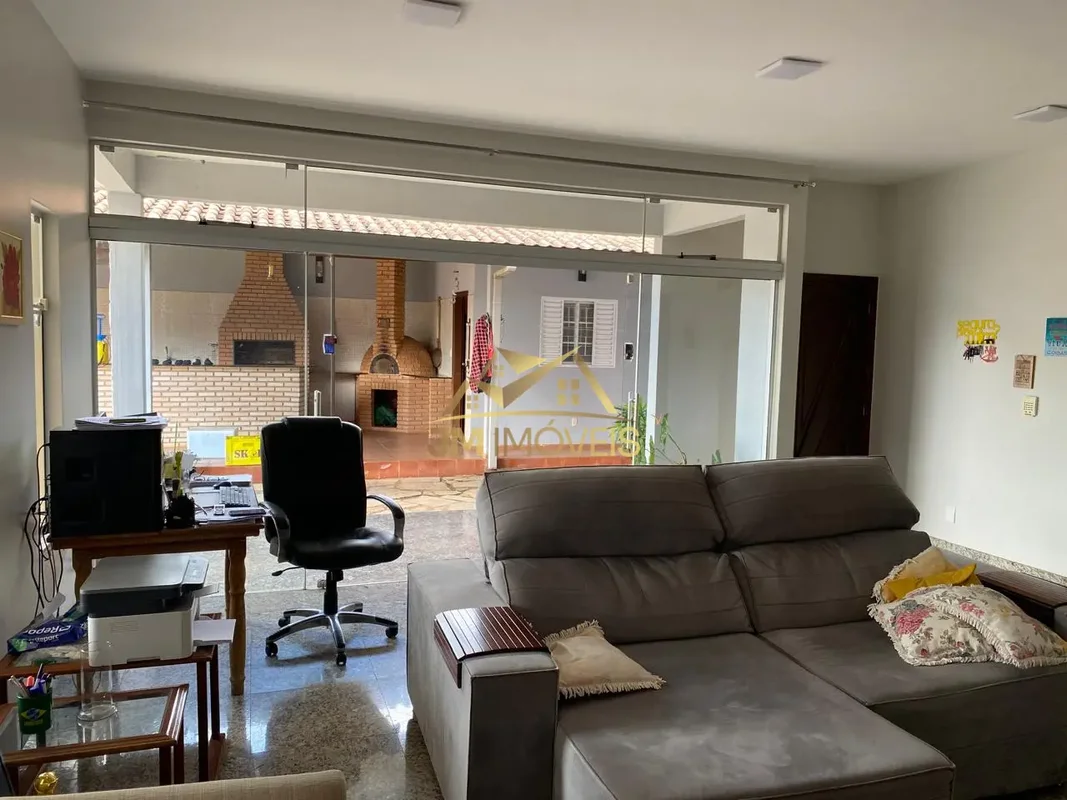 Excelente oportunidade na Região dos Lagos, em Sobradinho/DF. Casa sobrado local...