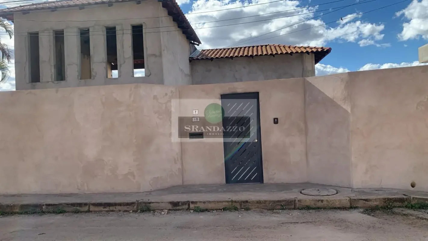 * - EXCELENTE OPORTUNIDADE, CASA EM CONSTRUÇÃO...* - Explore a oportunidade de m...