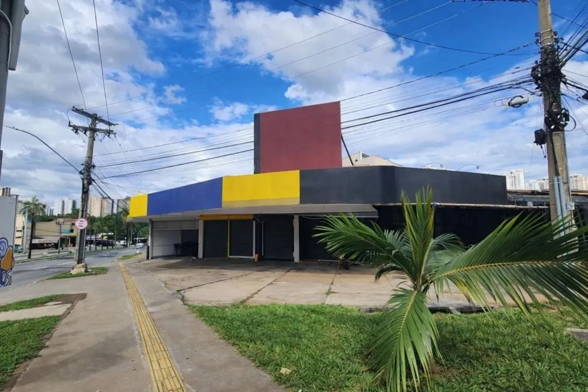 Imóvel comercial com 434 m² de área total, sendo 263m² de área construída, compo...
