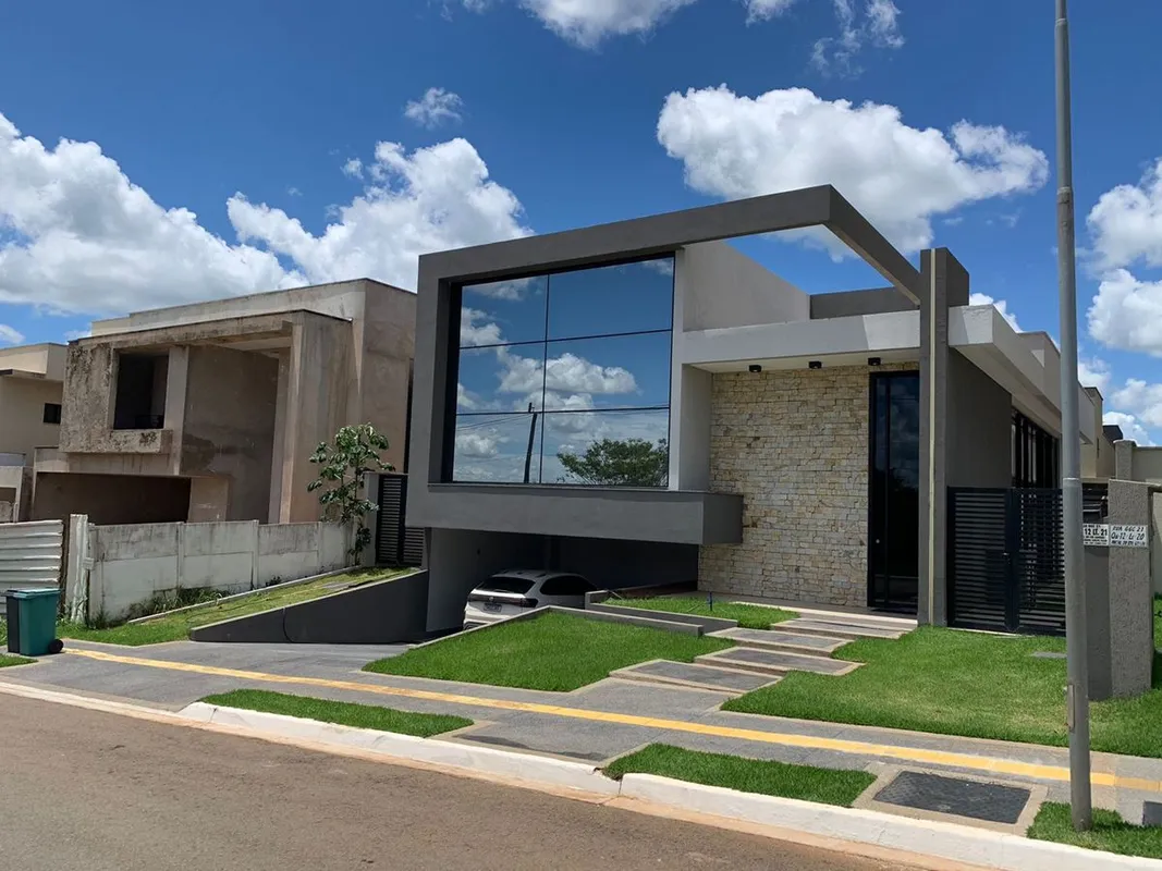 Sobrado novo, totalmente mobiliado e decorado no condomínio Portal do Sol Garden...