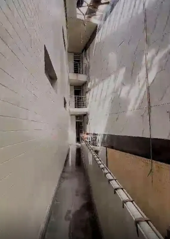 ?? Prédio comercial de grande porte?? 3 pavimentos + rooftop?? Mega estrutura, i...