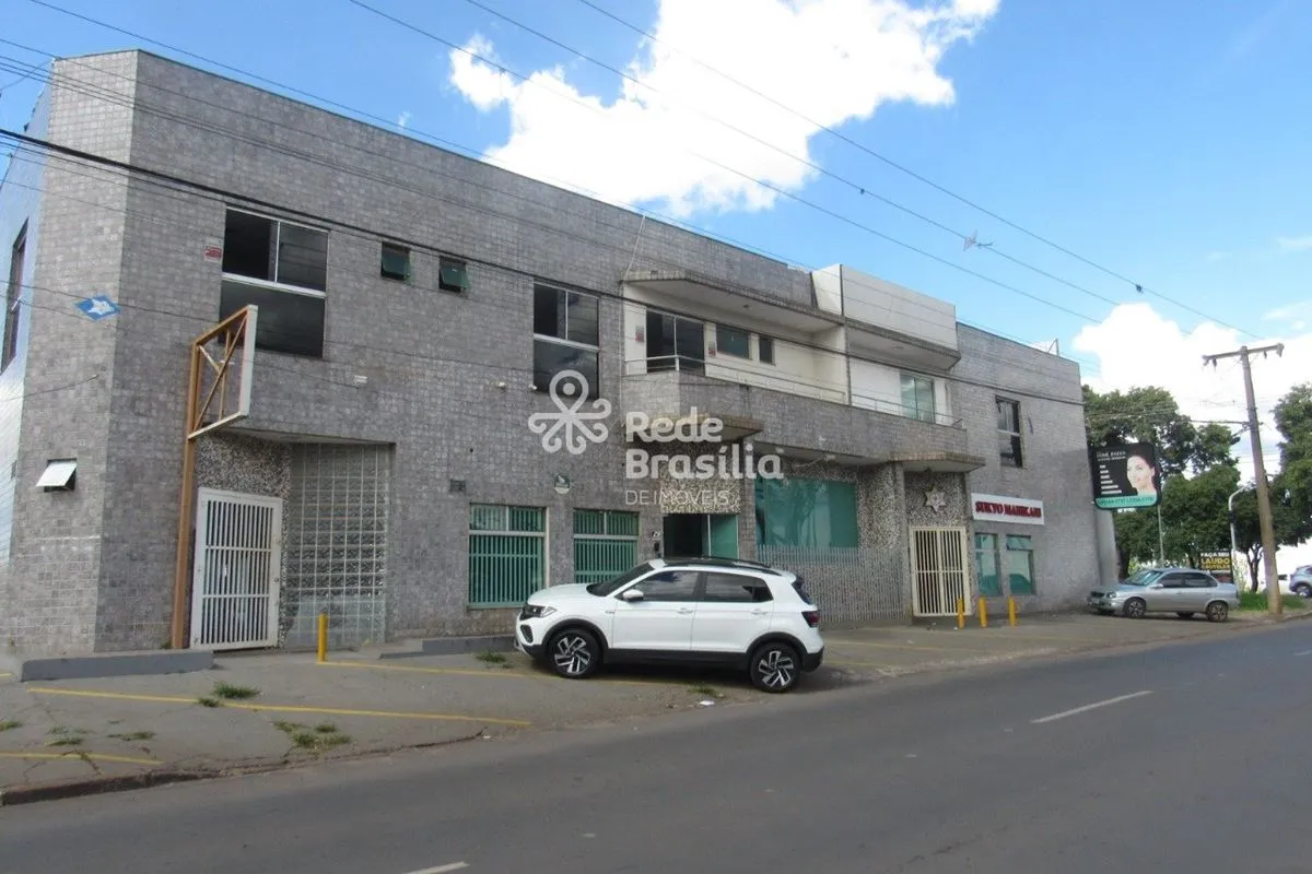 TH34446 - Qnd 11, Ótima Loja 172m². Agende sua Visita!!Loja de esquina com 172m²...