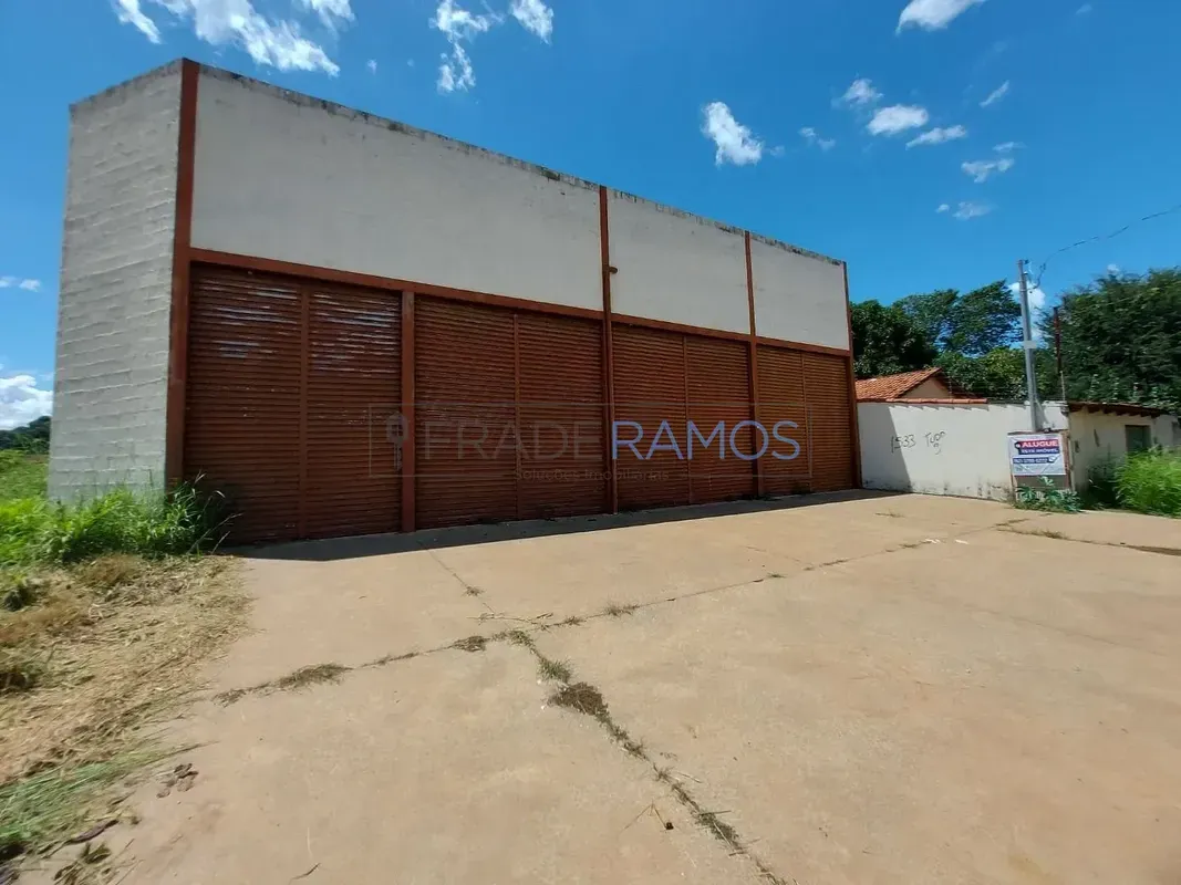 Apresentando um excelente galpão disponível para locação em Aparecida de Goiânia...