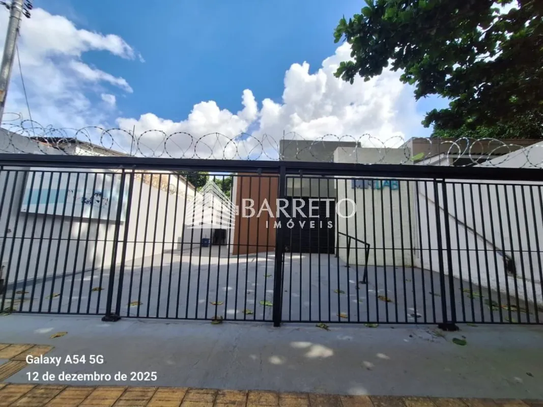 Prédio Comercial, Goiânia, St Nova Vila, 207m²Localização: R-2, Setor Nova Vila,...