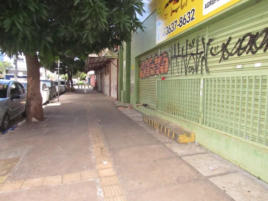 Imóvel com excelente localização na Rua 08 área privativa de 600m², ideal para u...
