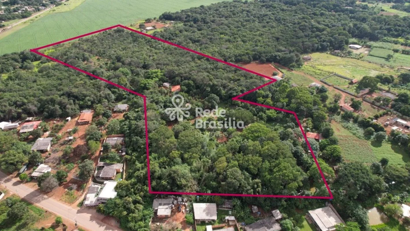 Sítio ESCRITURADO à venda 40 km do centro de Brasília (BR-040 / DF-140 / GO-521)...