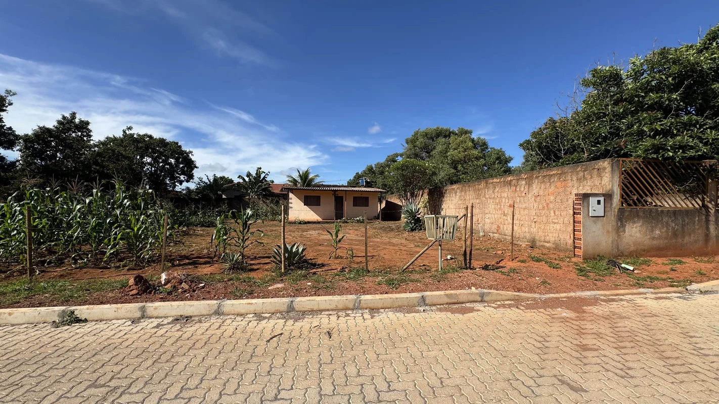 Lote residencial de 690 m² à venda na quadra 1 do Condomínio Estancia Quintas da...