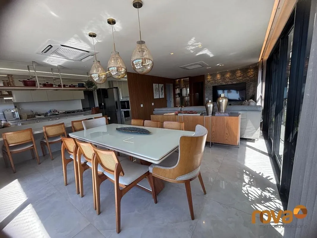 Apartamento a venda de 3 quartos, com 3 suítes ,com 2 vagas de garagem. Andar Al...