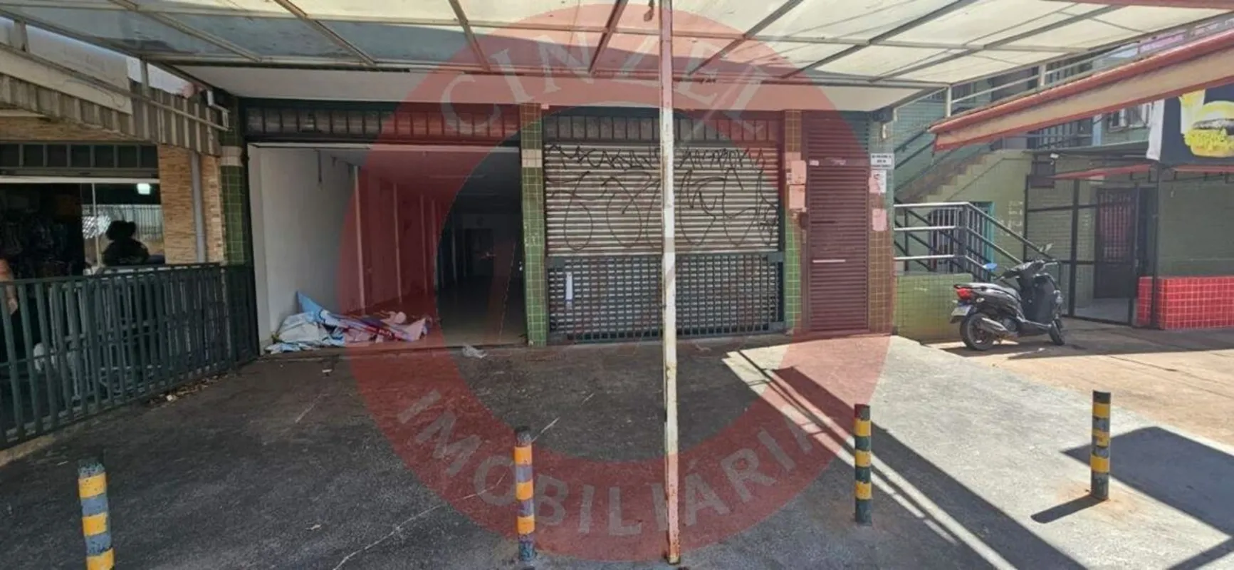 CINZEL IMOBILIÁRIA A MAIS DE 50 ANOS NO MERCADO, ALUGA LOJA NO RIACHO FUNDO II.-...