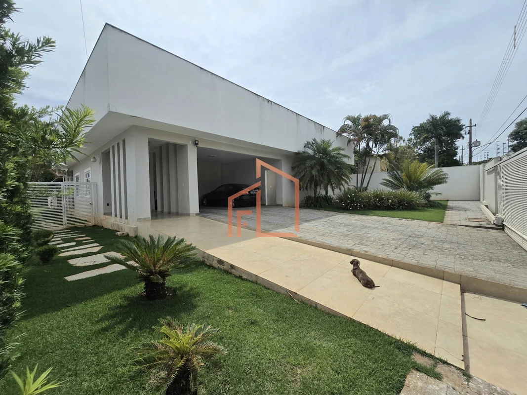ALDF Imóveis apresenta:* Uma casa encantadora, perfeita para quem busca espaço, ...