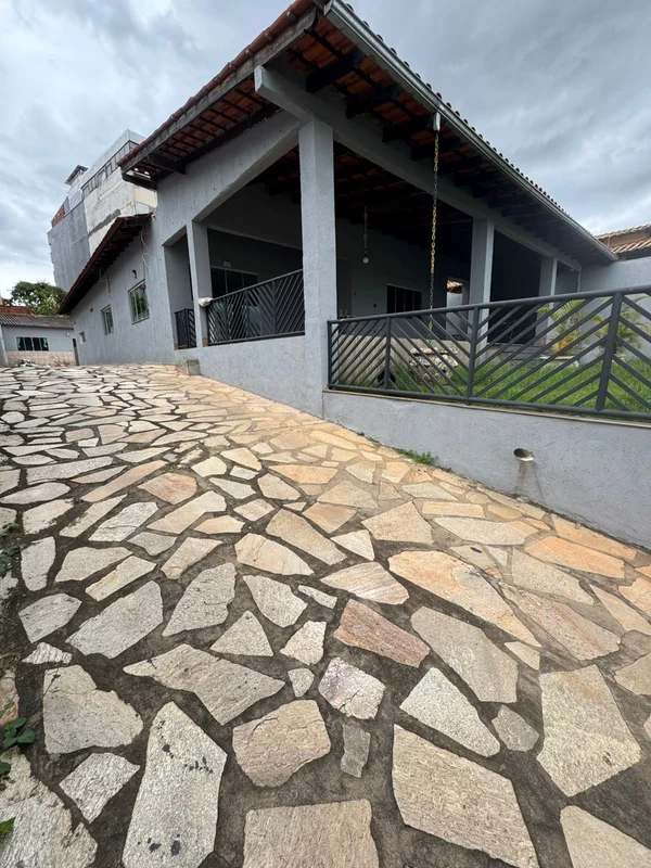 Casa no início da Sucupira, condomínio fechado e recém-reformadaCaracterísticas ...