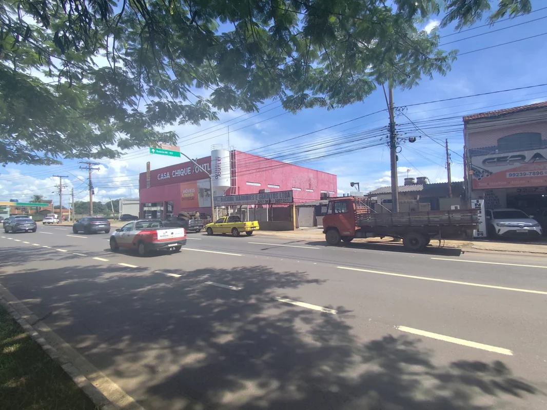 Lote Comercial na Av. Vera Cruz, Jardim Guanabara. Com escritório e 200 metros q...