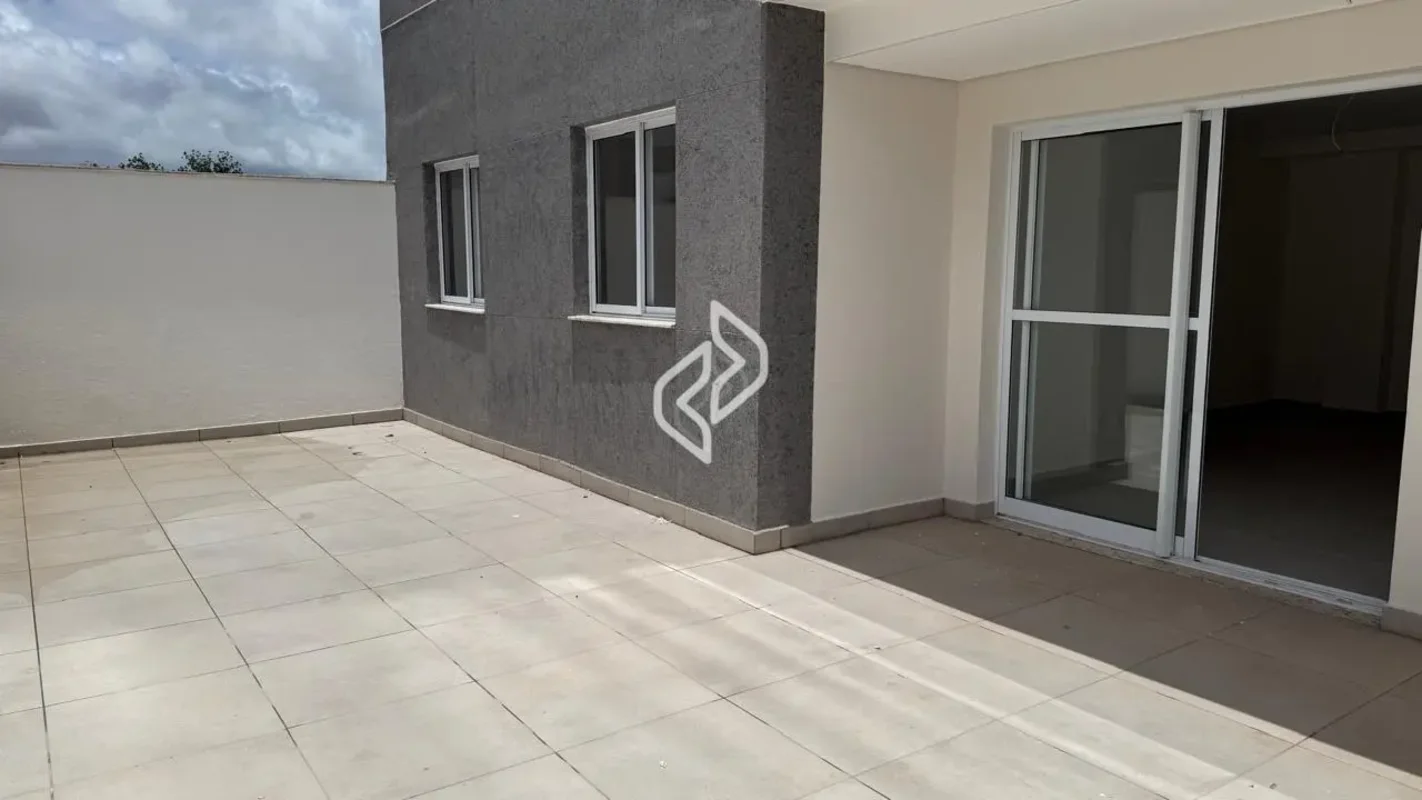Excelente APARTAMENTO GARDEN situado em uma das melhores localizações do ÁGUAS C...