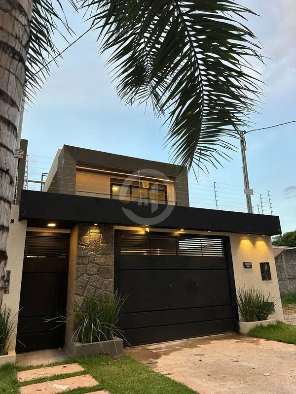 Sobrado à venda no Jardim Atlântico, em frente ao Parque Cascavel, com 217,63 m²...