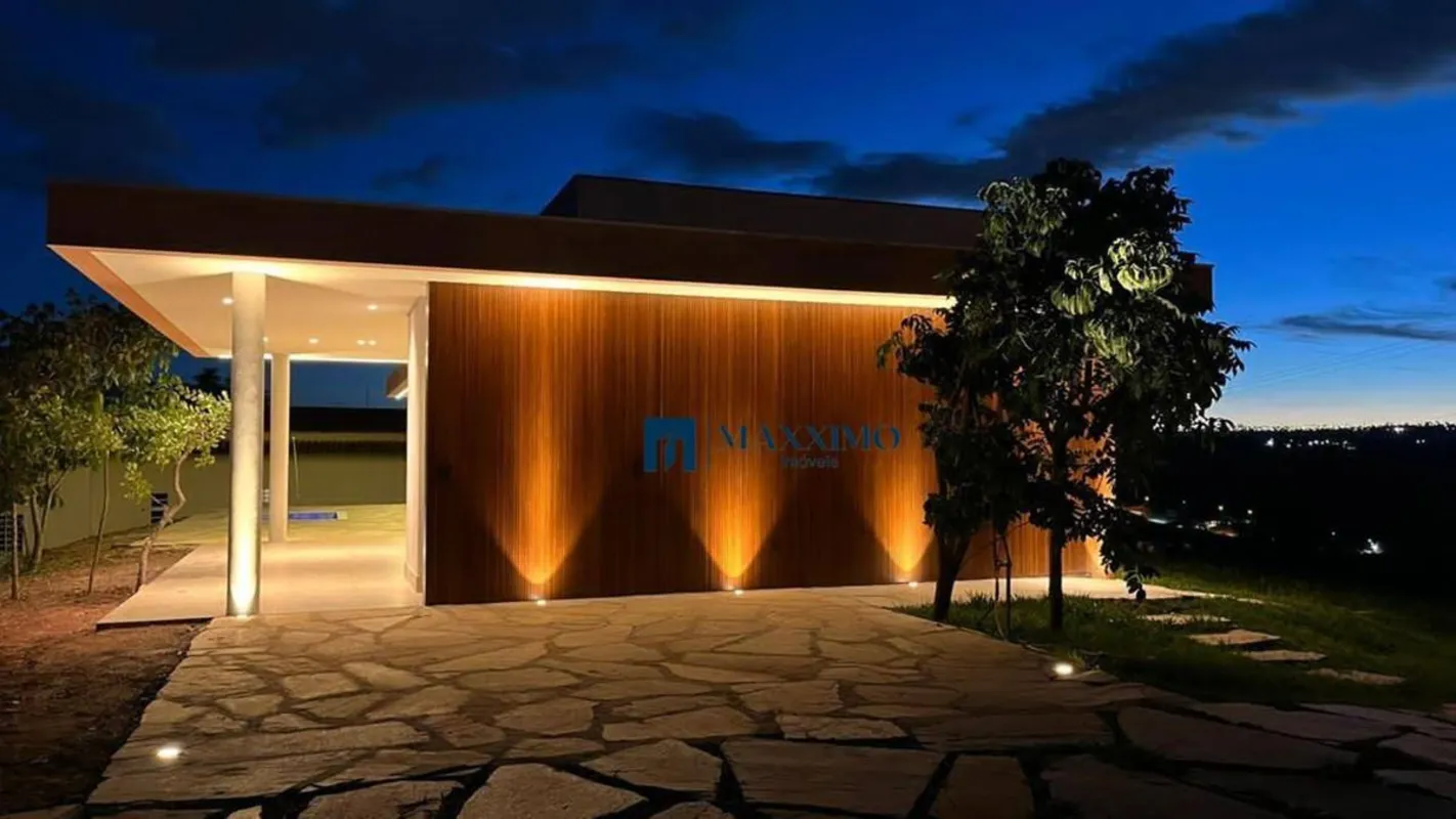 Arquitetura autoral, sofisticação e natureza em perfeita harmoniaNo coração do C...