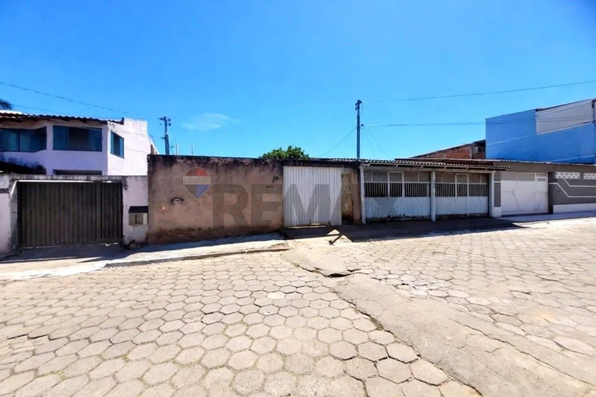 Lote de 365 m² no Condomínio Vida Nova, em Samambaia Norte (DF), com construção ...
