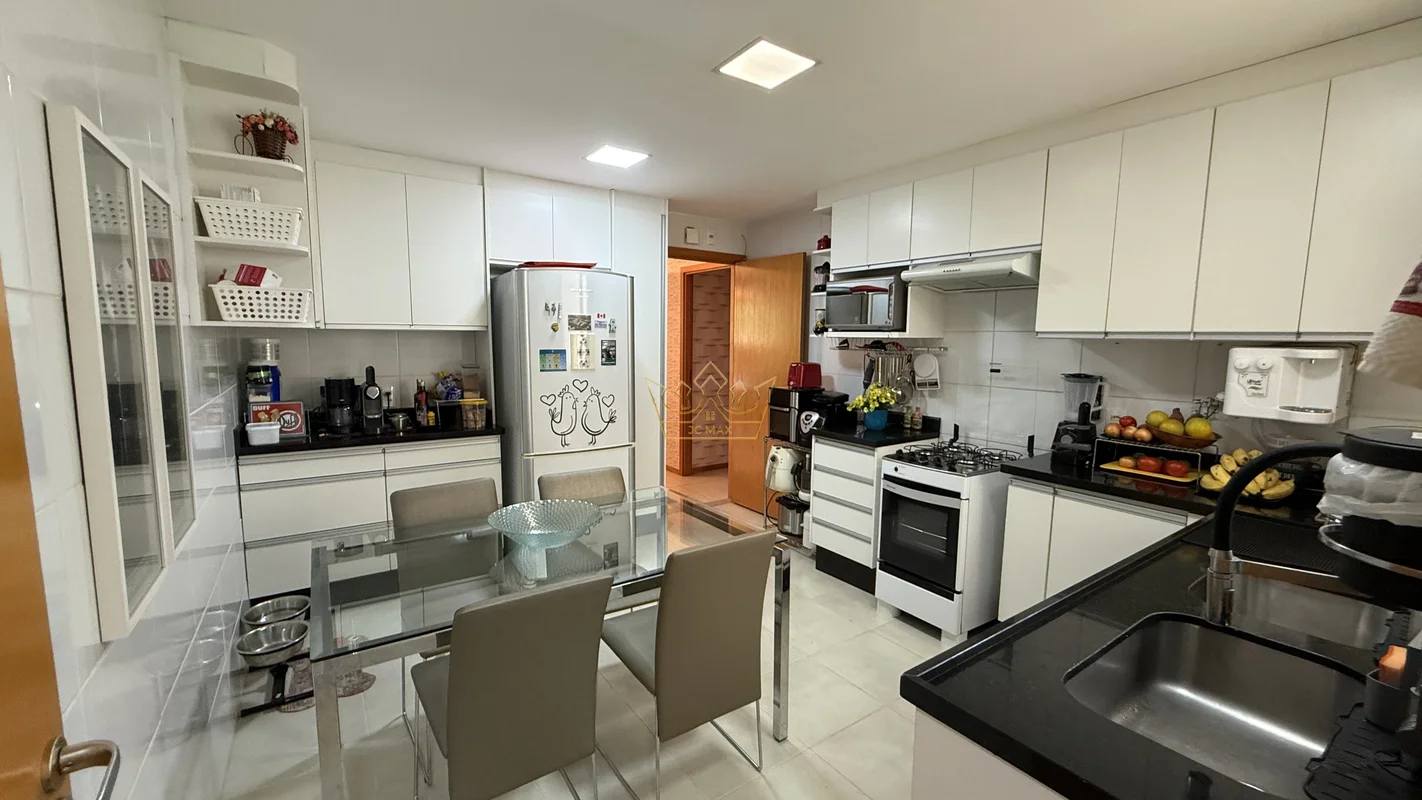 JCMAX VENDE - APARTAMENTO 4 QUARTOS - 2 SUÍTES - REFORMADO - PENÍNSULA LAZER E U...