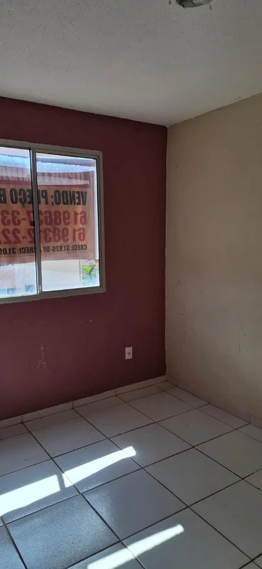?Vendo apt. Paranoá parque DF, 3°andar?02 qts, sala, cozinha, wc social.?Valor; ...