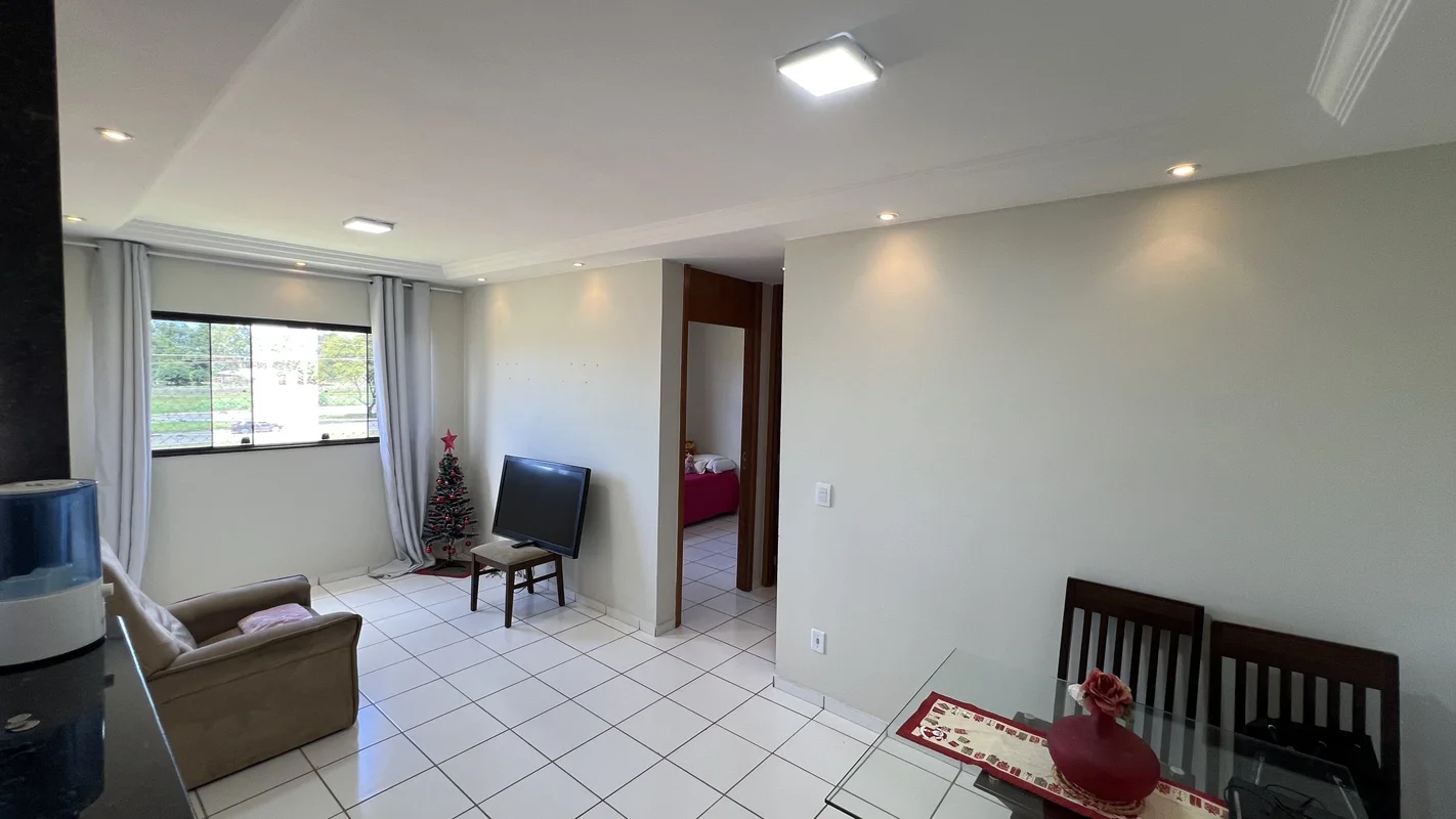 Descubra um apartamento acolhedor e bem localizado na QC 5 Conjunto 6, Riacho Fu...