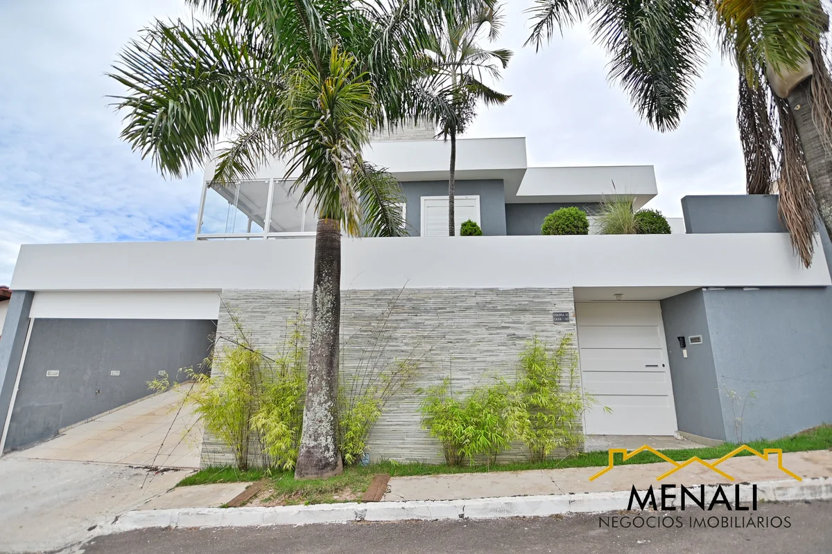 UMA CASA ONDE A ARQUITETURA ENCONTRA A EXPERIÊNCIA DE VIVER BEMNo coração do Vil...