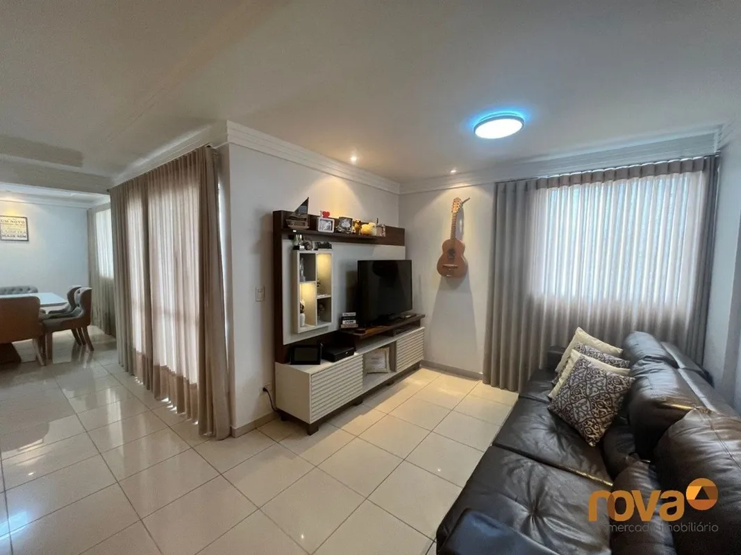 Apartamento com 4 quartos 4 suites no centro, Varanda espaçosa, Nascente, Sala p...