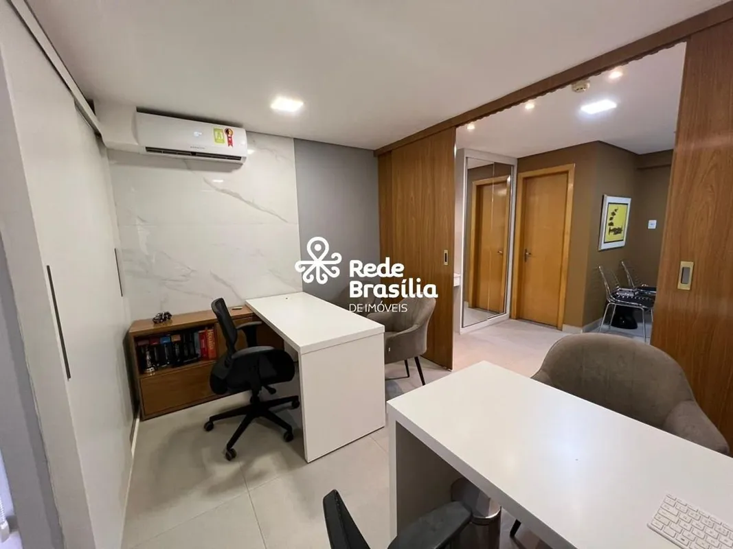 - Sala no Ed. Victoria Office Tower;- Com área privativa de 27m²;- 2 Vagas de Ga...
